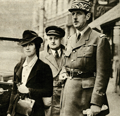 Guerre 1939-1945. Le général de Gaulle et son épouse Yvonne. Londres, juin 1940.