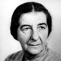 Golda Meir (1898-1978), femme politique israélienne, membre du parti travailliste, février 1958.  © crédits photos TopFoto / Roger-Viollet