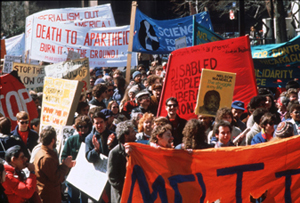 Manifestation anti-apartheid. Boston (Etats-Unis), 1986.